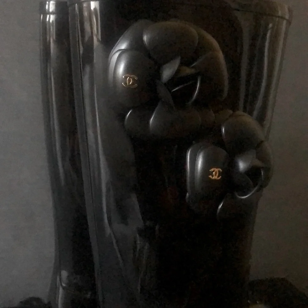 Brand New CHANEL Rain Boots Limited Edition Size 7